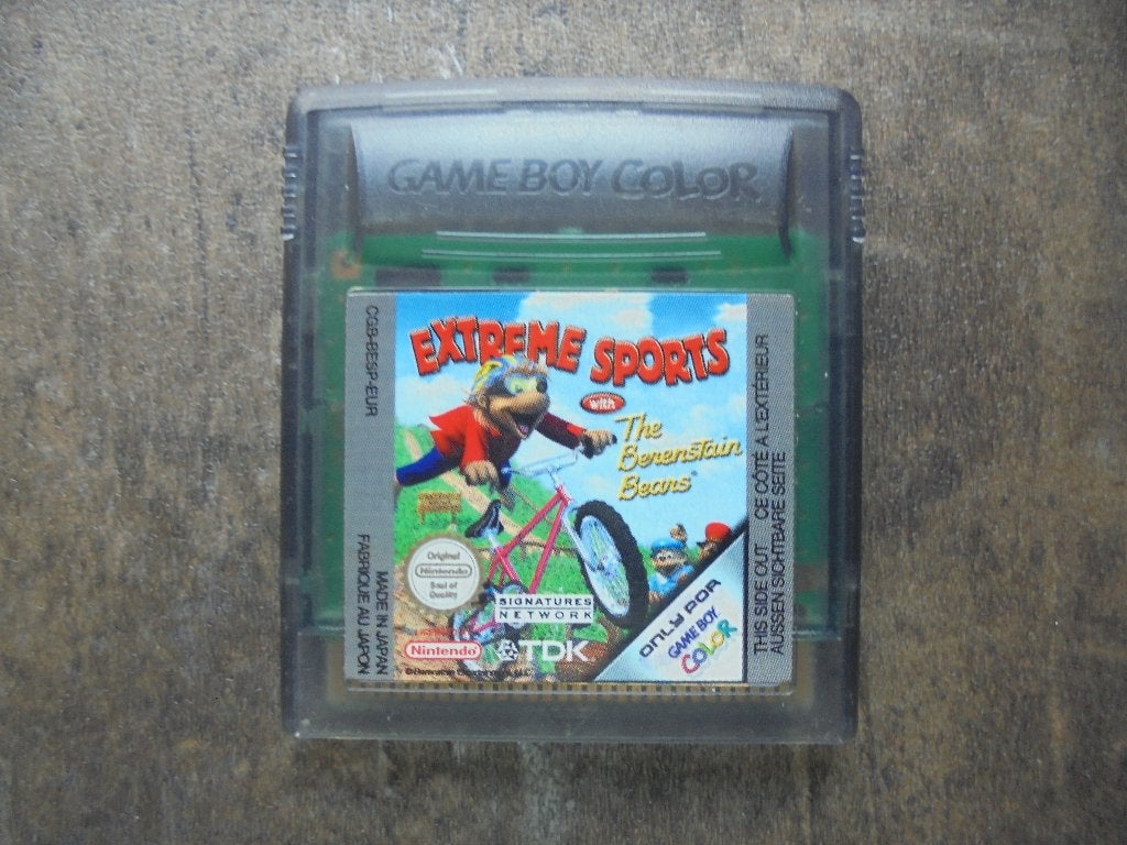 Extreme Sports Berenstain Bears v Game Boy Color (ziefoto's)