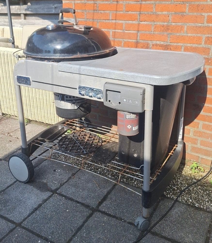 Weber Performer Deluxe 57 cm met Touch-N-Go gasontsteking., Tuin en Terras, Ophalen, Gebruikt