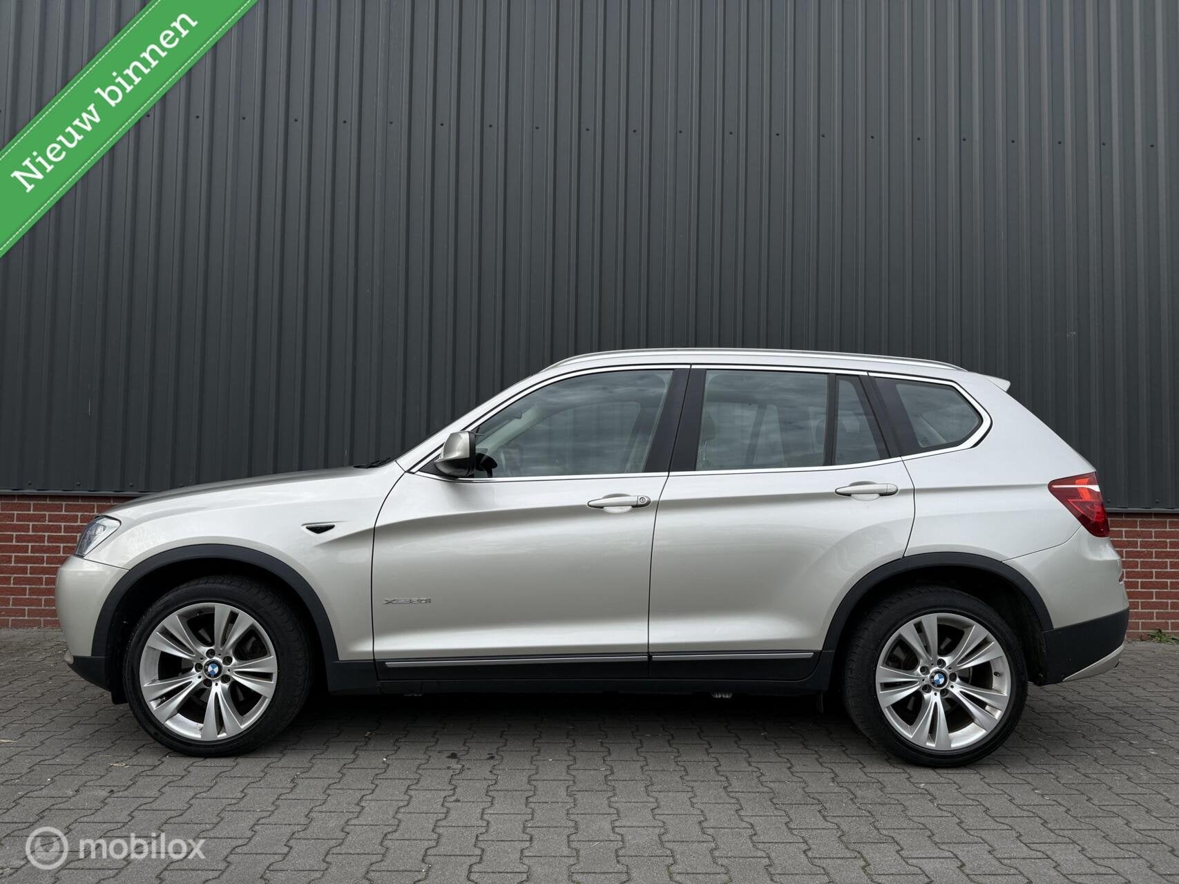 BMW X3 xDrive20i High Executive Aut Panorama Xenon Cruise Le, Euro 5, Gebruikt, 4 cilinders, 2000 kg