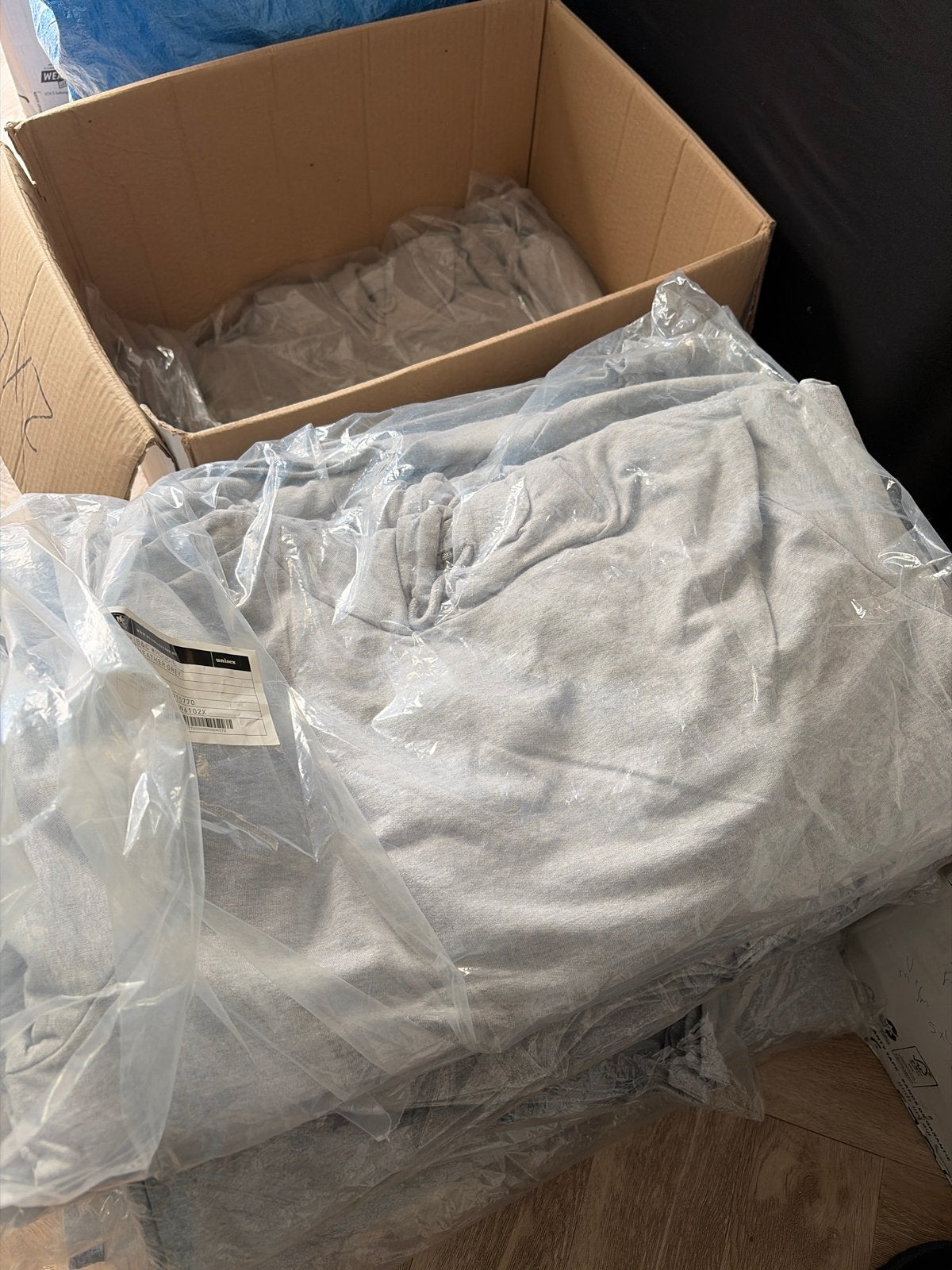 110 Nieuwe T-shirts en Hoodies Grijs Diverse Maten, Kleding | Heren, T-shirts, Ophalen of Verzenden