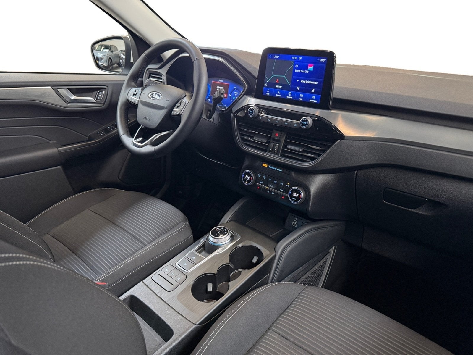 Ford Kuga 2.5 PHEV Titanium I Panoramadak I Winterpakket I C, Auto's, Gebruikt, Euro 6, 4 cilinders, Wit