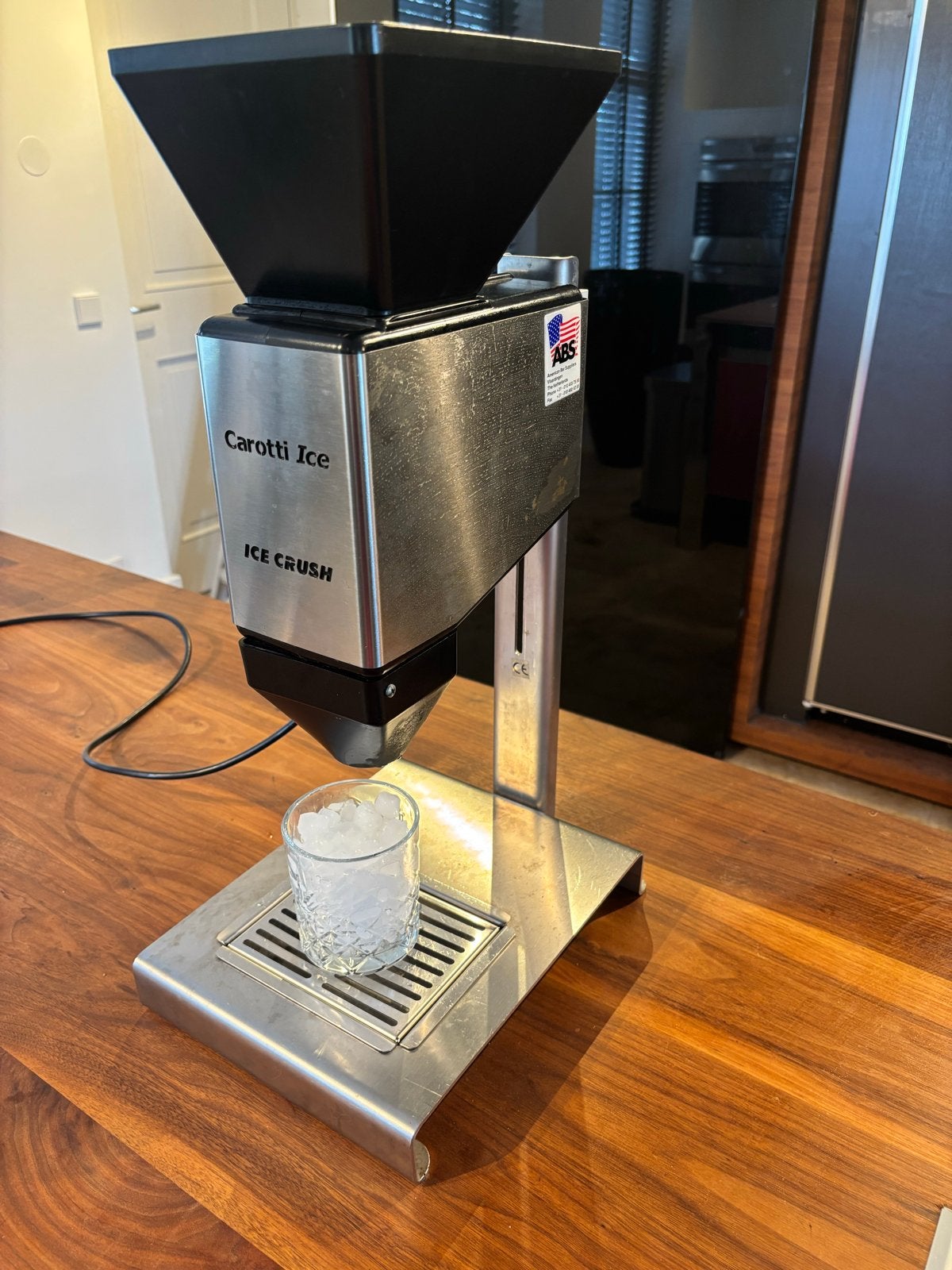 Carotti Ice Crush IJsblokjesmachine - Perfect voor Cocktails, Ophalen of Verzenden, Zo goed als nieuw