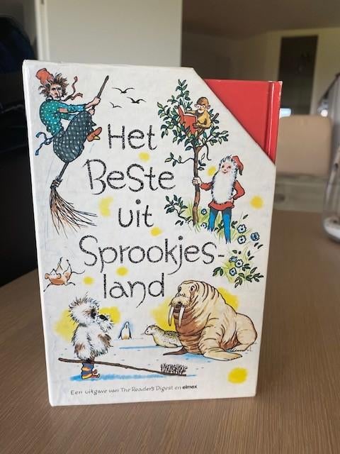 Cassette met 3 boekjes het betse uit sprookjesland, Ophalen of Verzenden, Gelezen