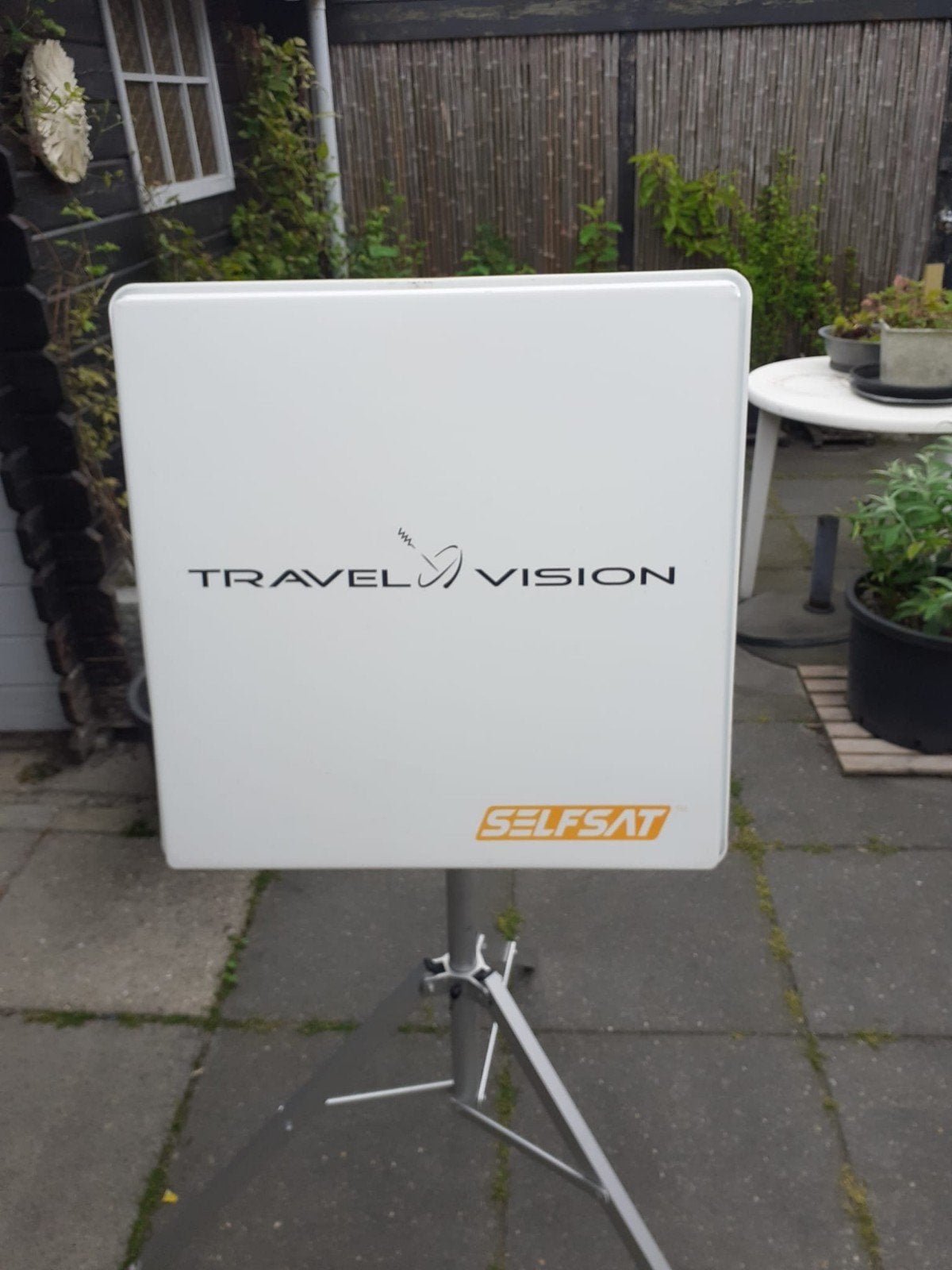 Travel Vision R6 flat, Audio, Tv en Foto, Schotelantennes, Ophalen, Gebruikt, Overige merken