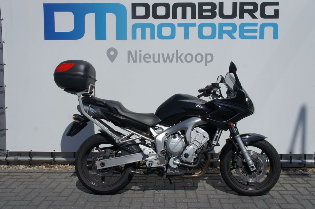 YAMAHA FZ 6 N FAZER (bj 2006) 26,736 km, 4 cilinders, Motorrijbewijs A, Bedrijf, Onbekend