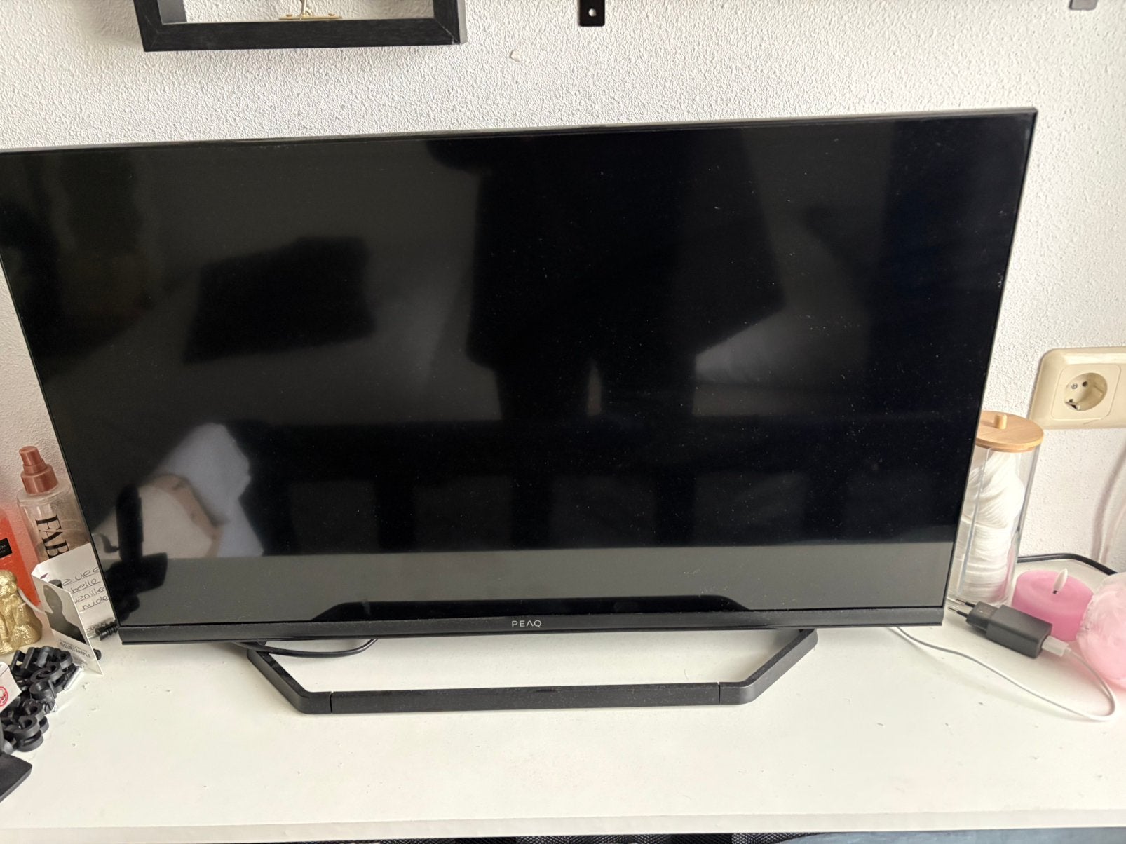 Peaq flatscreen tv 35 inch, Ophalen, Zo goed als nieuw, 50 Hz, Overige merken
