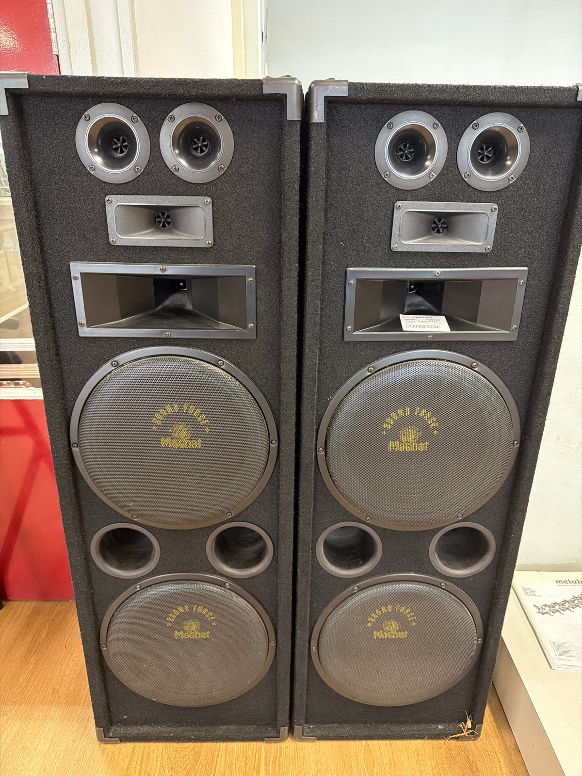 Magnat Soundforce 1200 Speakers - Zo goed als nieuw