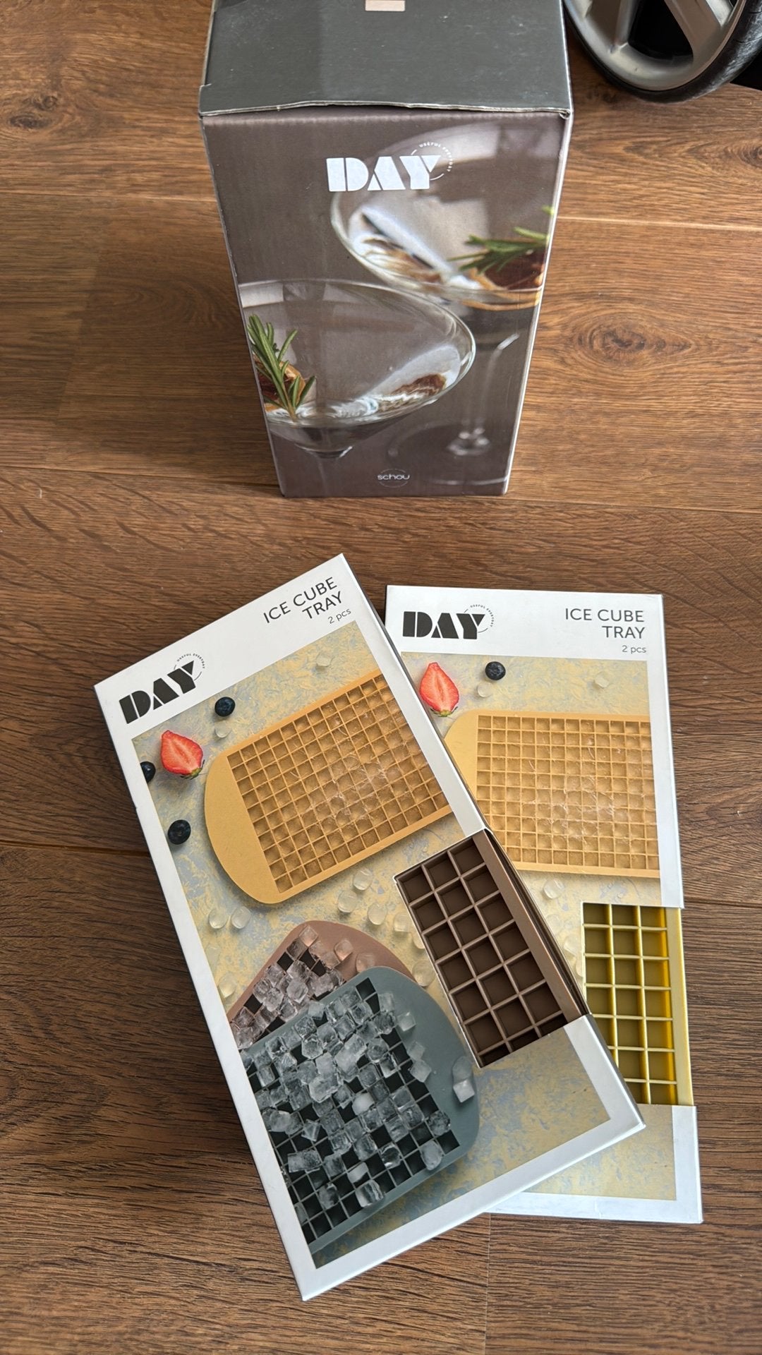DAY Cocktail Shaker Set 4-delig met ice cube trays, Overige typen, Ophalen of Verzenden, Metaal, Overige merken