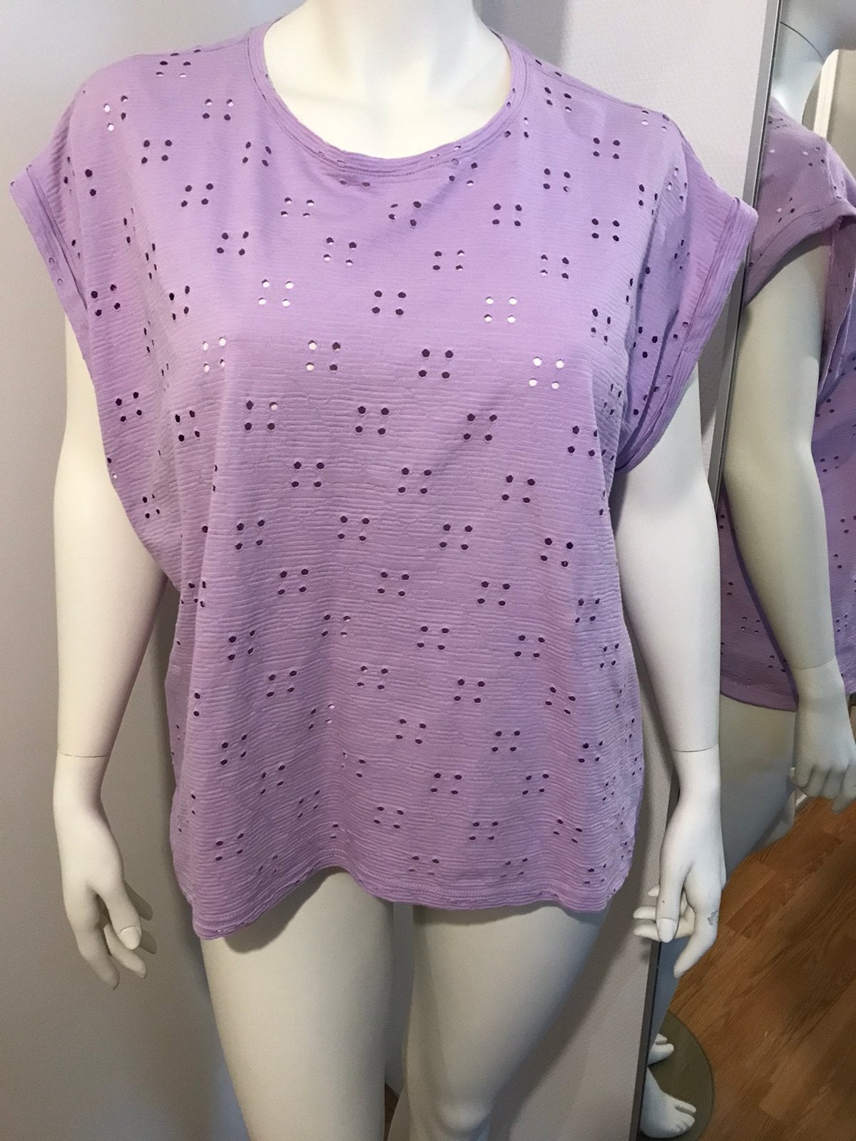 MS Mode lila paars top korte mouw broderie mt XXL 50/52, Kleding | Dames, Grote Maten, Verzenden, Paars, Shirt of Top, Zo goed als nieuw