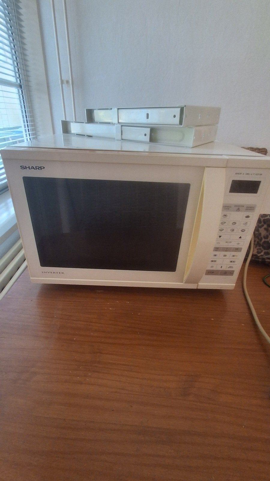 Sharp Combi Magnetron, Witgoed en Apparatuur, Magnetrons, Ophalen, Combimagnetron, Gebruikt, Draaiplateau
