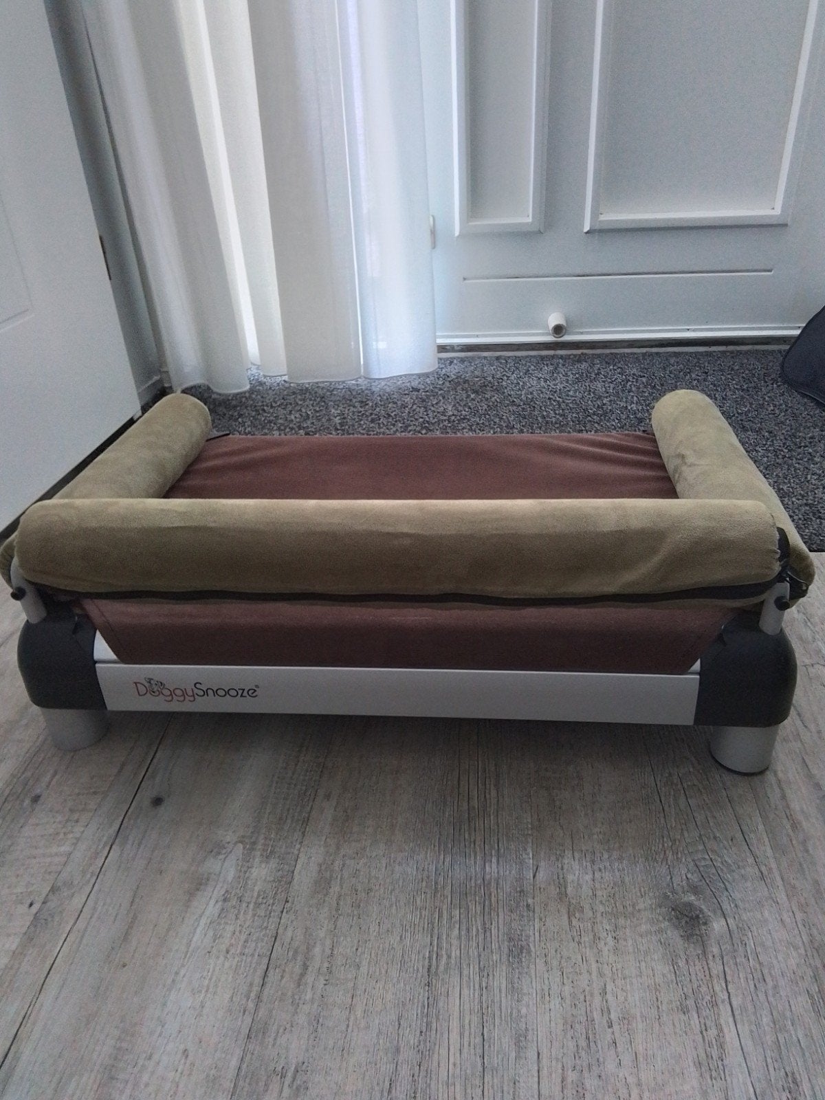 Doggy snooze hondenbed, hondenmand, ergonomisch, aluminium., Dieren en Toebehoren, Honden-accessoires, Ophalen of Verzenden