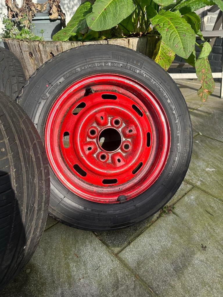 Classic Mini reserveband - Pirelli 145/70 SR 12, Auto-onderdelen, Banden en Velgen, Gebruikt, 145 mm, Banden en Velgen, Ophalen of Verzenden