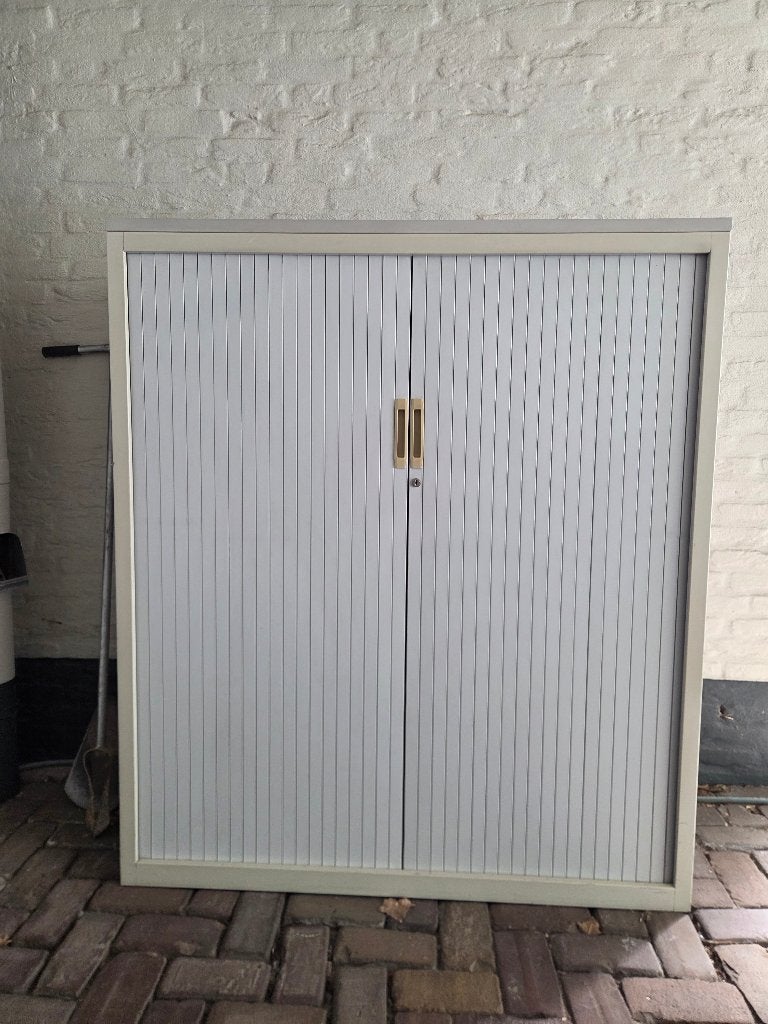 Stalen roldeurkast ideaal voor garage of balkon, Ophalen, Gebruikt, 100 tot 150 cm, 100 tot 150 cm