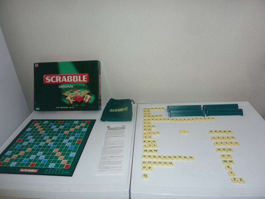 Scrabble. Mattel., Drie of vier spelers, Ophalen of Verzenden, Gebruikt, Mattel