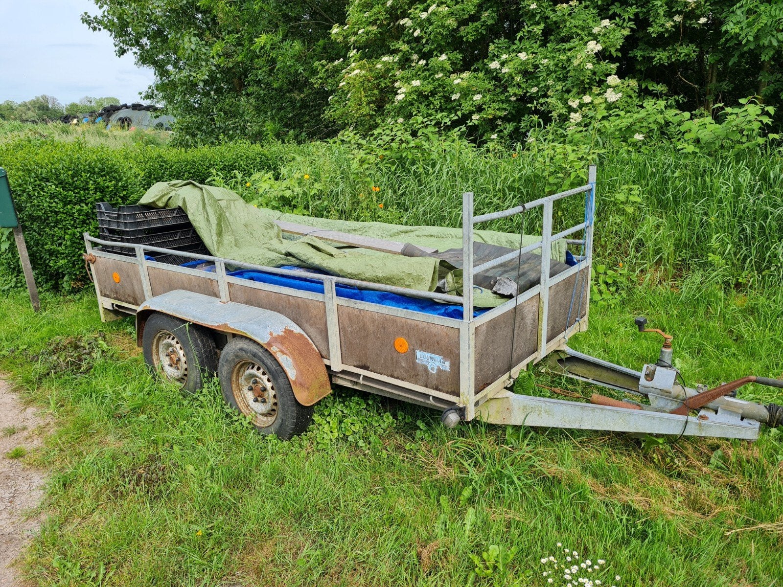 Aanhanger dubbel as hapert, Ophalen
