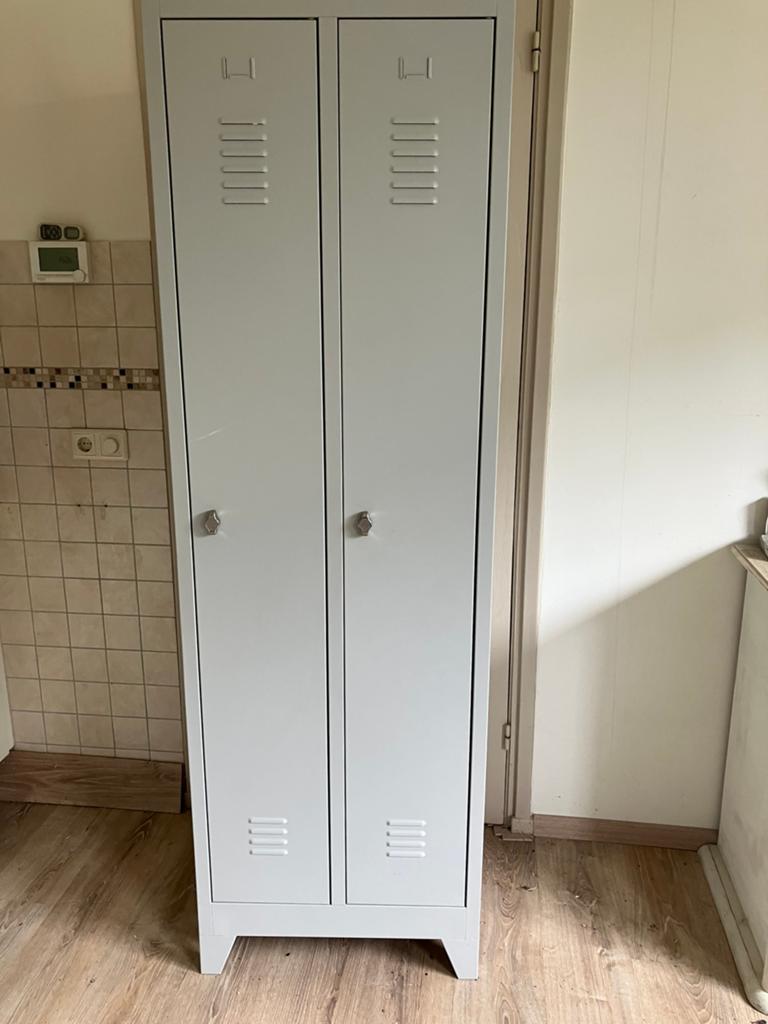 LOCKER ALS NIEUW !!!!!, Huis en Inrichting, Ophalen, Zo goed als nieuw, College