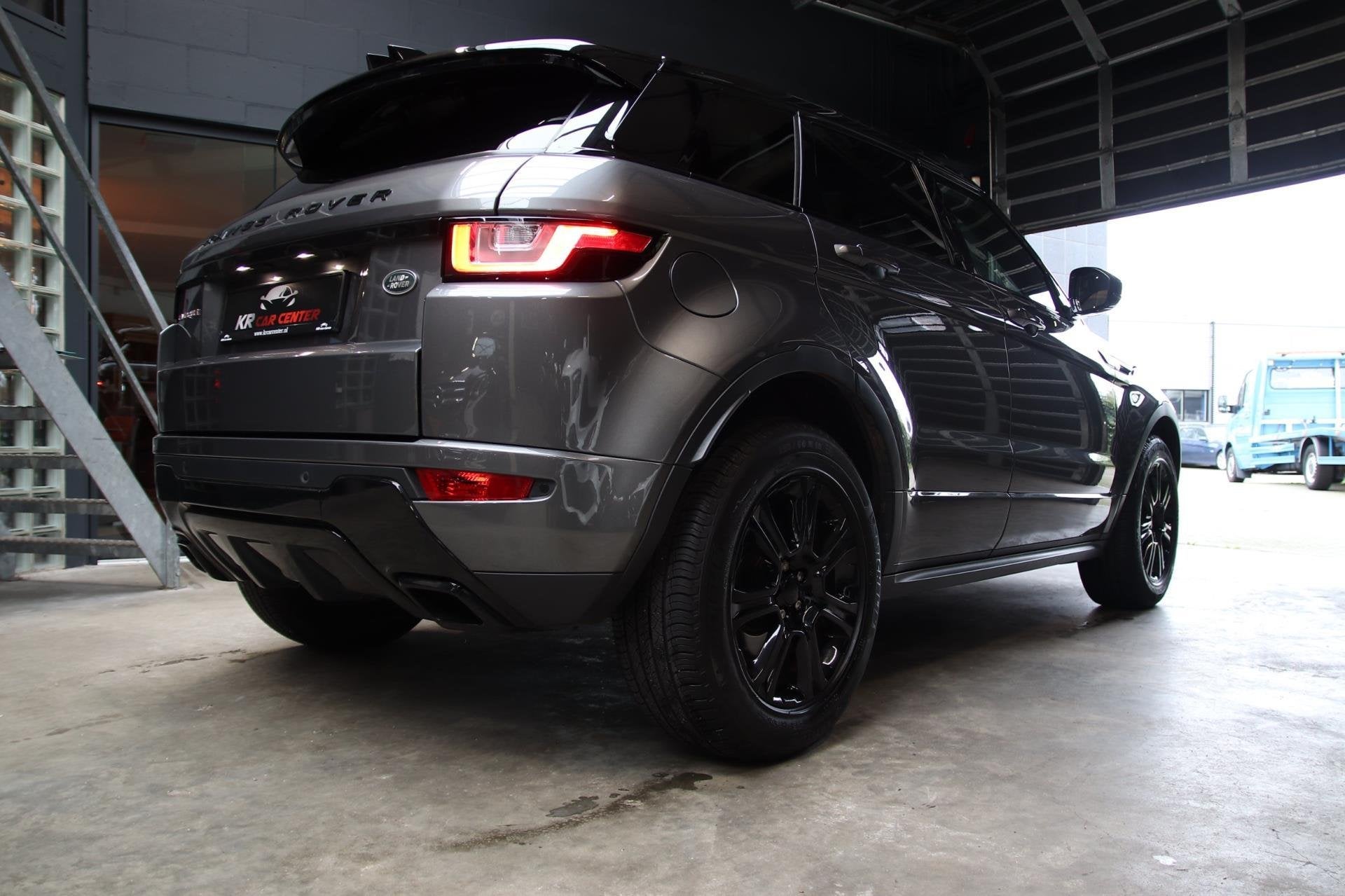 Land Rover Range Rover Evoque 2.0 TD4 AWD HSE R-Dynamic PANO, Auto's, Land Rover, Automaat, 4 cilinders, 2000 kg, 179 pk