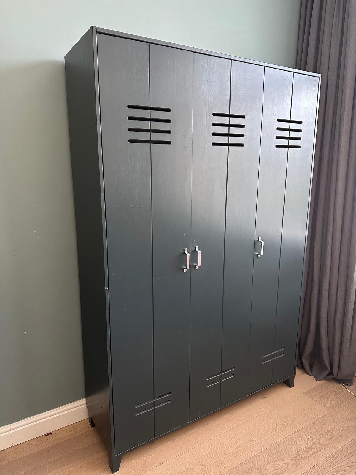 Vtwonen Lockerkast met 3 deuren, kleur Grijs, Ophalen, Zo goed als nieuw