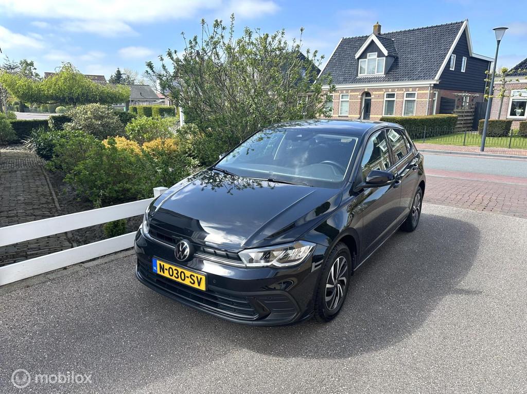 Volkswagen Polo 1.0 TSI 95PK LIFE AIRCO ADAPTIVE CRUISE CONT, Voorwielaandrijving, Gebruikt, Met garantie (alle), 1072 kg