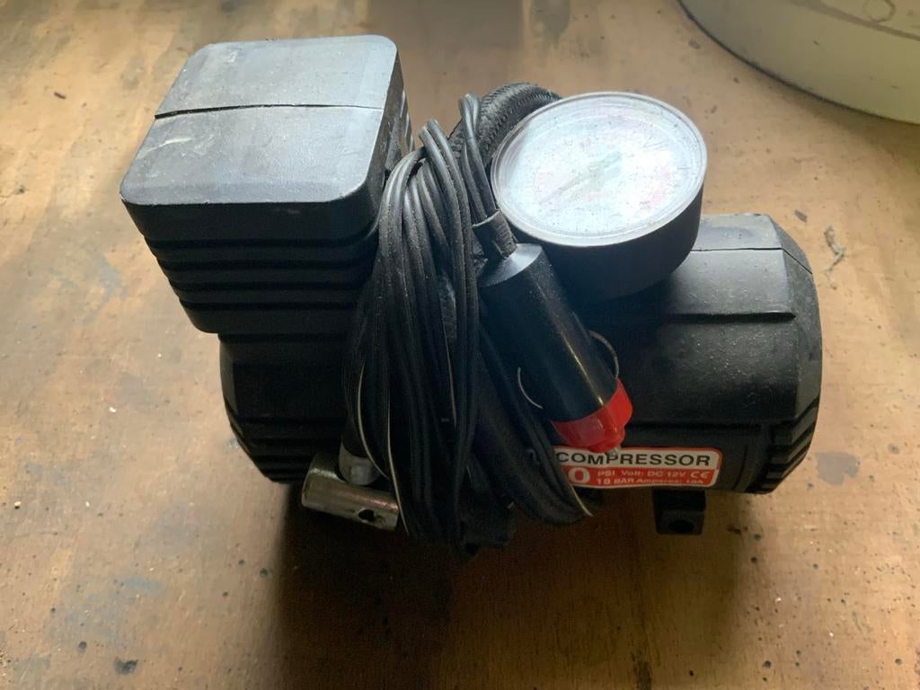 Compressor 12V, Ophalen of Verzenden, Gebruikt, Universele onderdelen