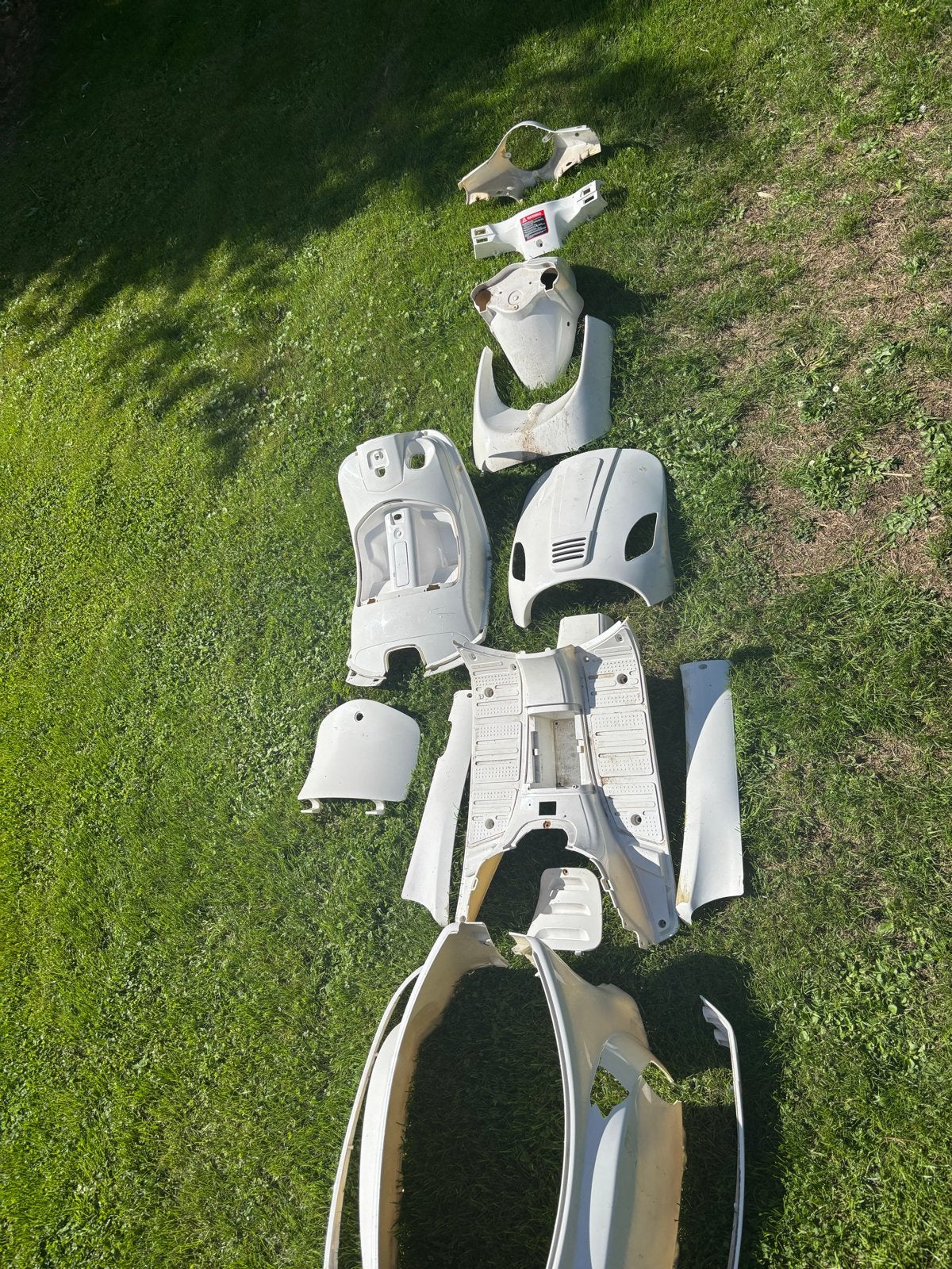 AGM/Toscana gts/la souris Kappenset met gebruikssporen, Fietsen en Brommers, Brommeronderdelen | Scooters, Ophalen of Verzenden