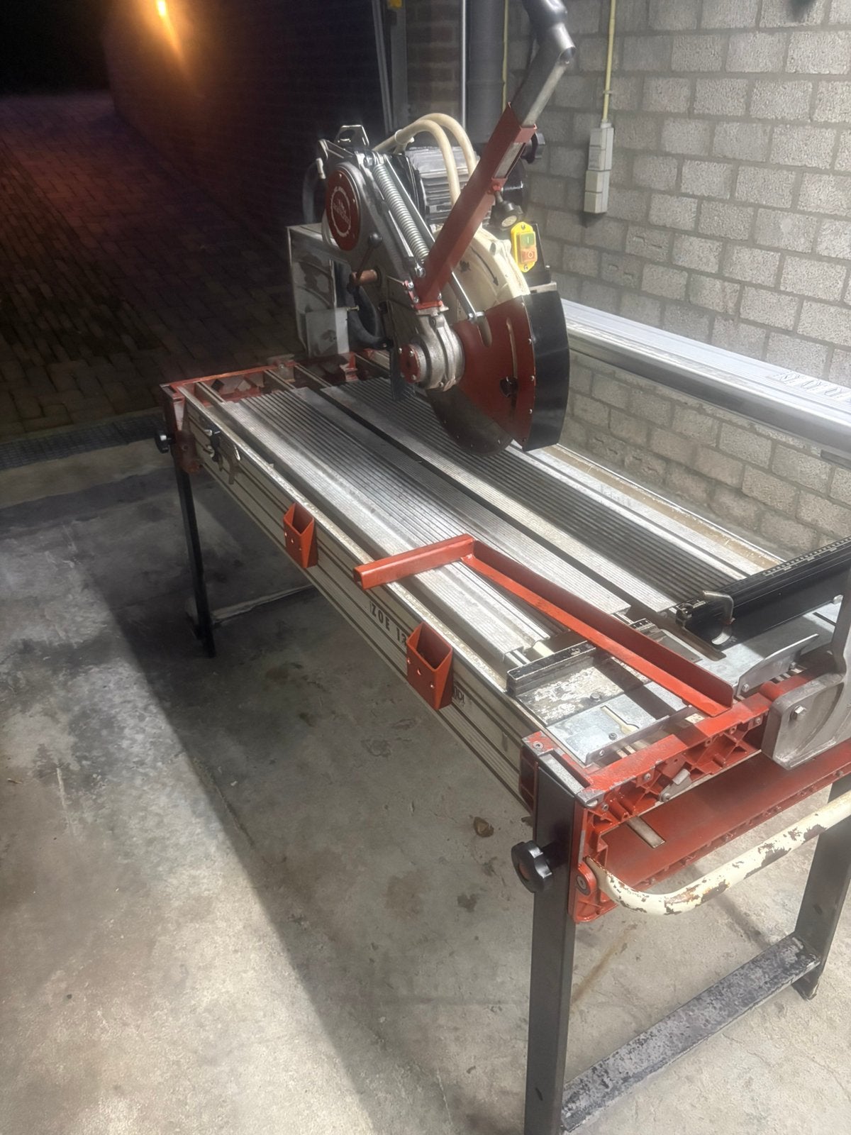 Tegelzaagmachine waterzaag, Doe-het-zelf en Verbouw, Ophalen, Gebruikt, 70 mm of meer, Overige typen
