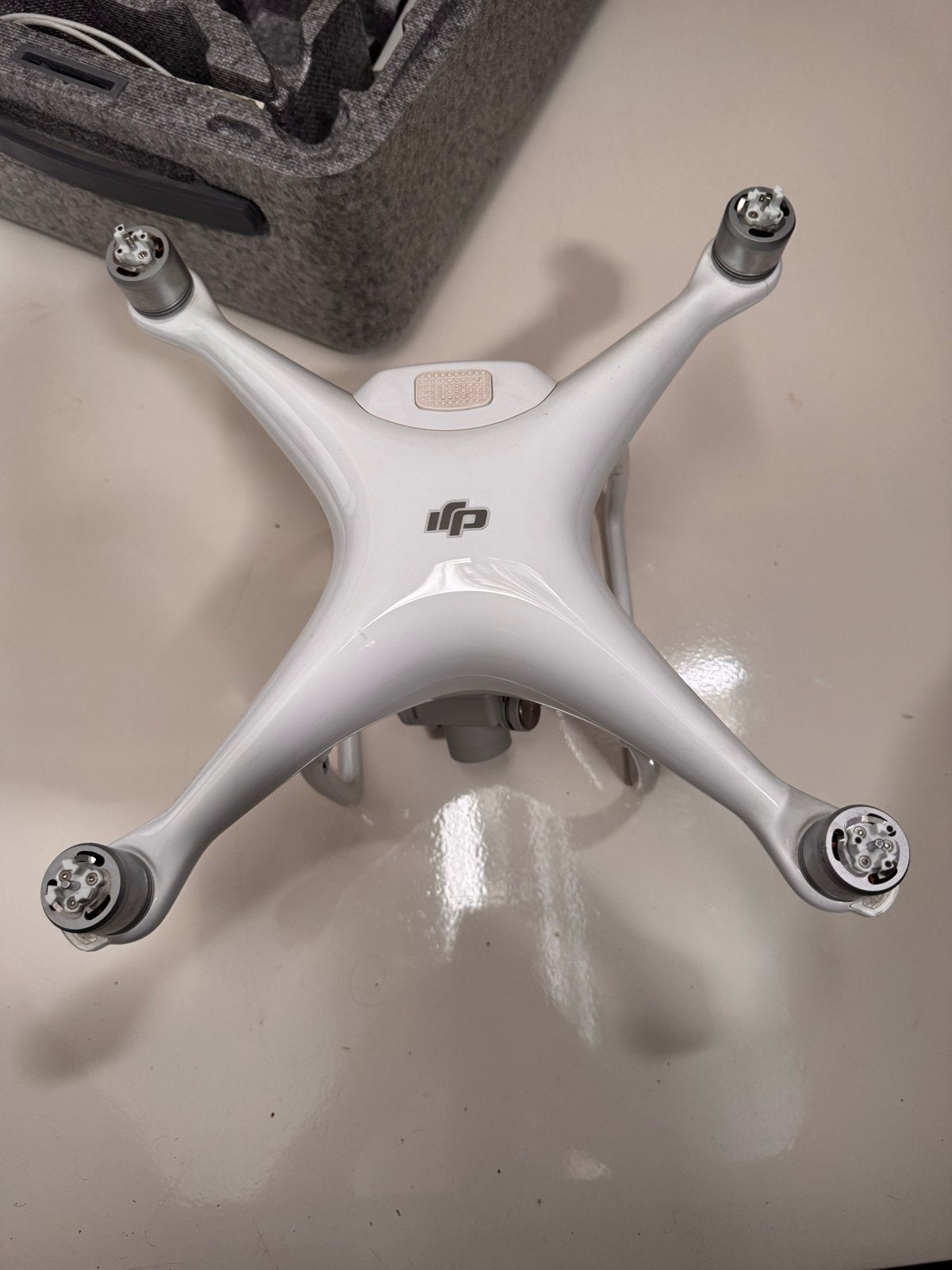 DJI Phantom 4 - Vliegt goed, gimbal/beeld defect, Verzenden, 15 tot 30 minuten, DJI, Niet werkend