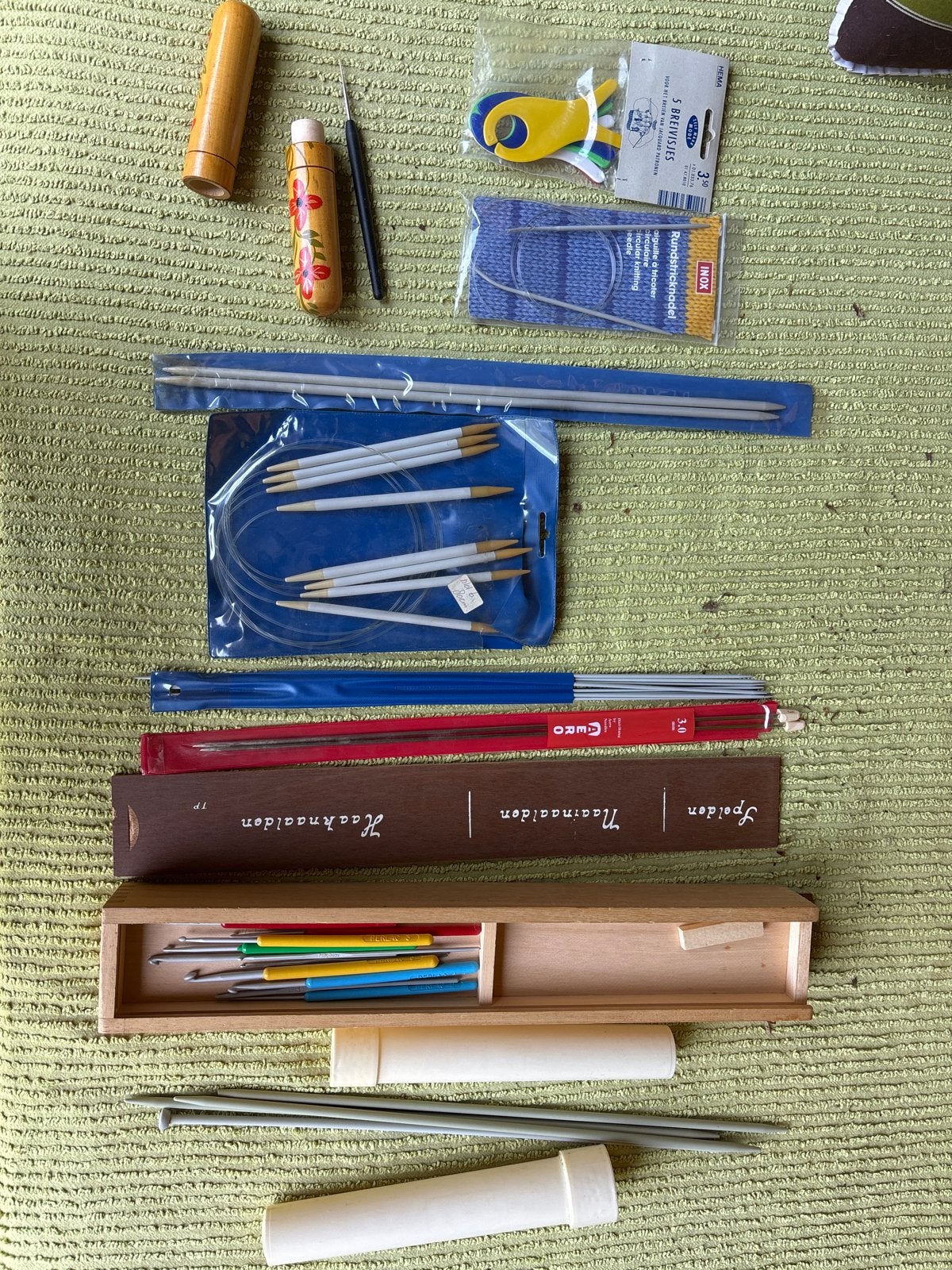 Grote set brei- en haaknaalden met accessoires, Hobby en Vrije tijd, Ophalen of Verzenden, Gebruikt, Breien of Haken, Naald