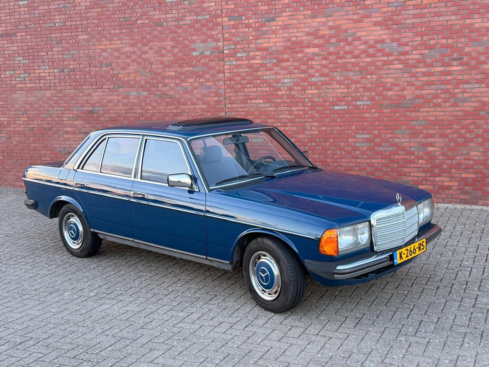 Mercedes-Benz Mercedes 1984, foto 1