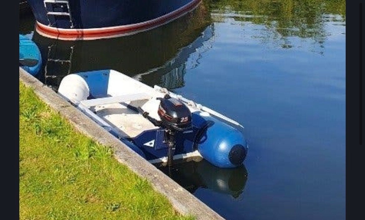 Foto 5 van Zodiac rubberboot met Suzuki 2,5 pk motor en accessoires