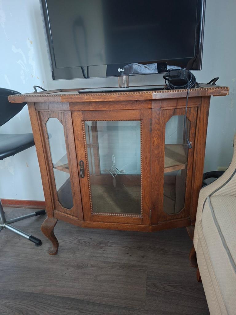 Hout/glazen antiek kastje, Huis en Inrichting, Kasten | Vitrinekasten, Gebruikt, Glas, Minder dan 100 cm, 25 tot 50 cm