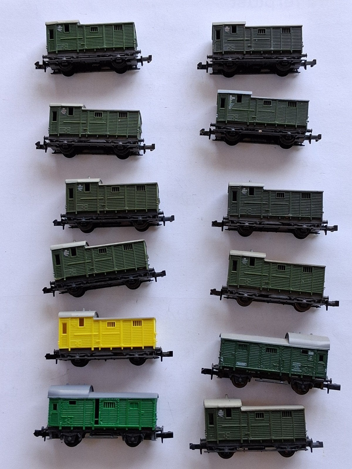 set van 10 goederenwagons minitrix, Hobby en Vrije tijd, Gebruikt, Gelijkstroom, Trix, Wagon