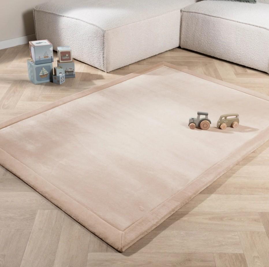 Vloerkleed / speelmat Jip Beige uitwasbaar nieuw!!, Huis en Inrichting, Stoffering | Tapijten en Kleden, Nieuw, 200 cm of meer