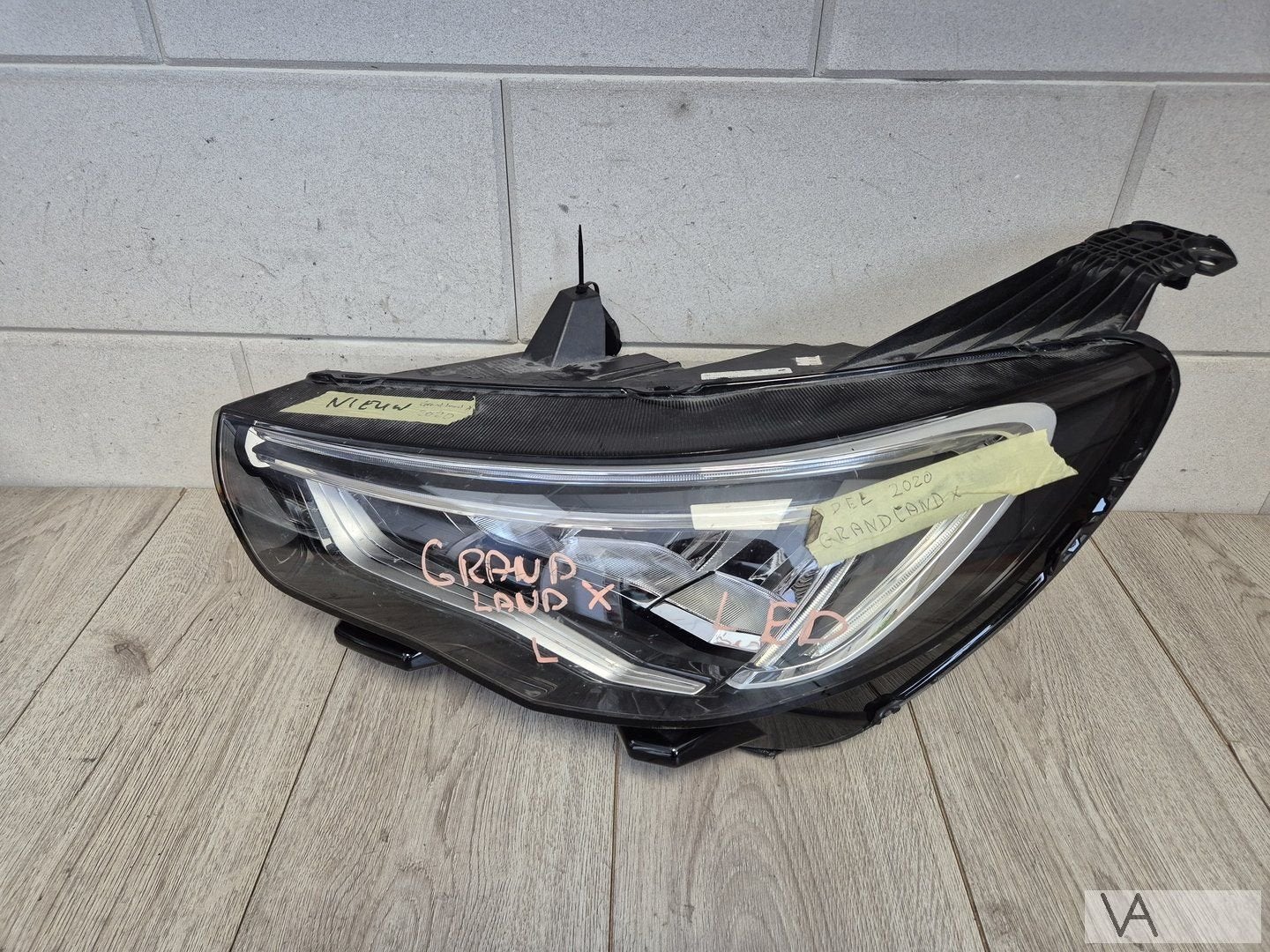 Opel Grandland X koplamp links 2017 - 2023 LED yp00162880, Gebruikt, -, -, Opel