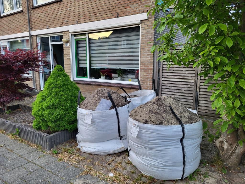 3 Big bags met ophoogzand/straatzand, Ophalen, Ophoogzand