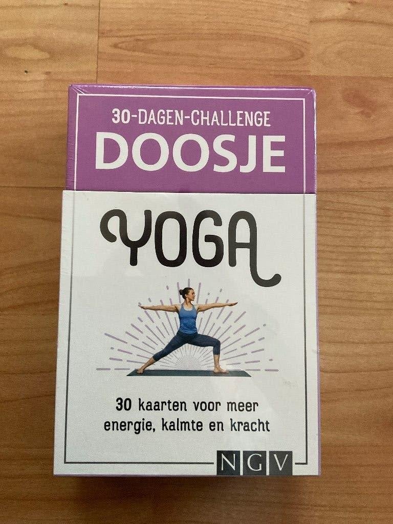 NGV: 30-dagen-challenge doosje YOGA. Nieuw in de folie, Boeken, Esoterie en Spiritualiteit, Meditatie of Yoga, NGV, Nieuw, Ophalen of Verzenden