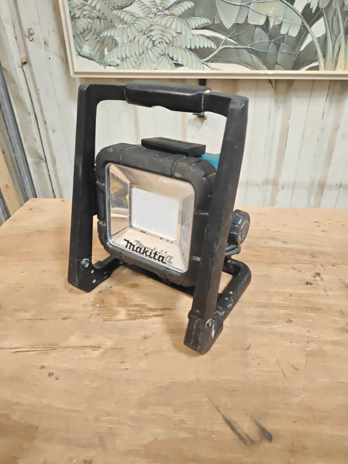 Makita DML805 LED Bouwlamp / Werkspot, Gebruikt, Met statief, Ophalen of Verzenden, Lamp met armatuur