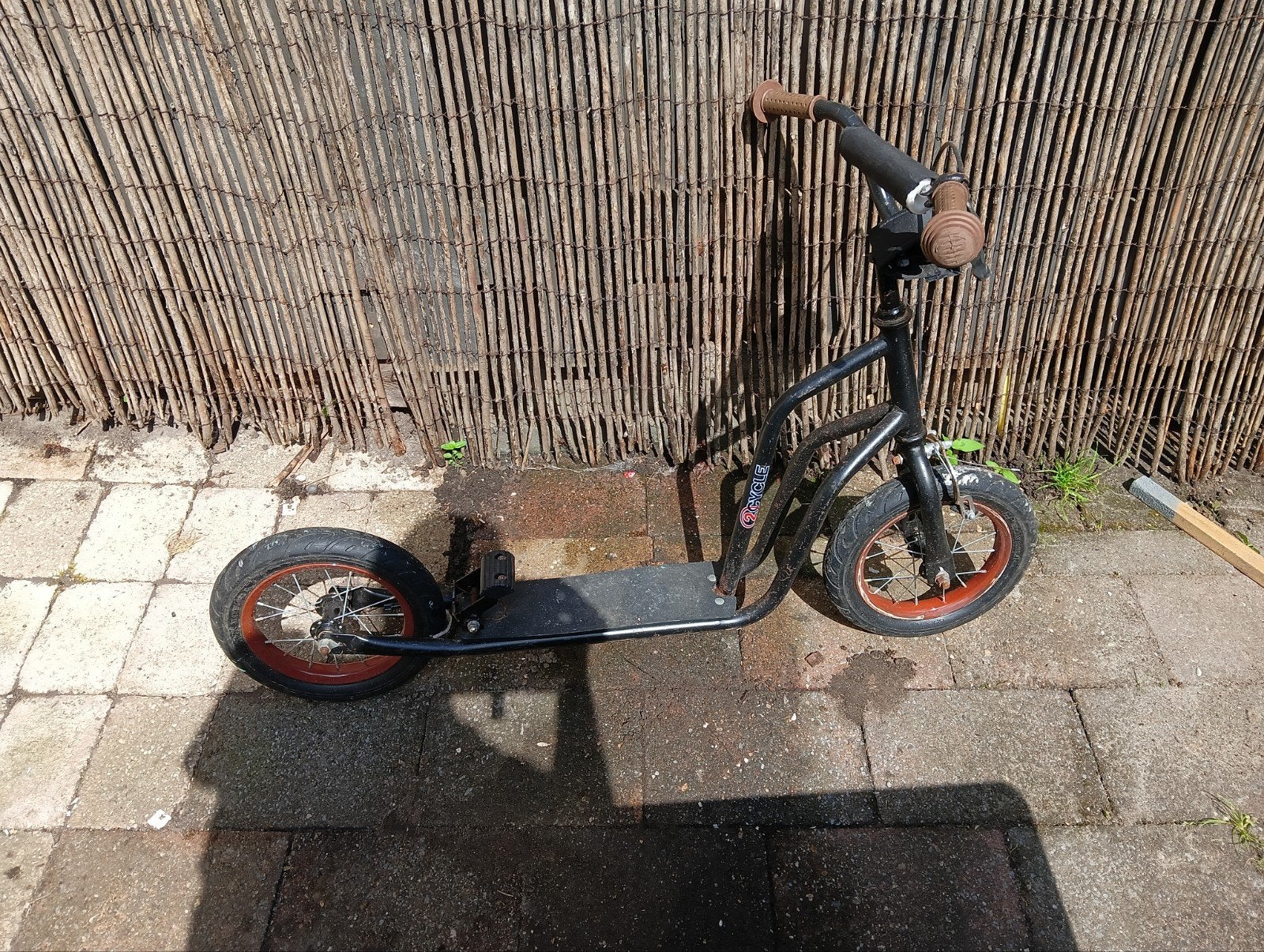 Stevige step met gebruikerssporen, Fietsen en Brommers, Steps, Ophalen of Verzenden, Gebruikt, Gewone step, Onbekend