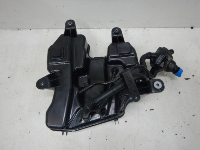 BMW 1-Serie F40 Ad blue Adblue Tank, Ophalen of Verzenden, Gebruikt