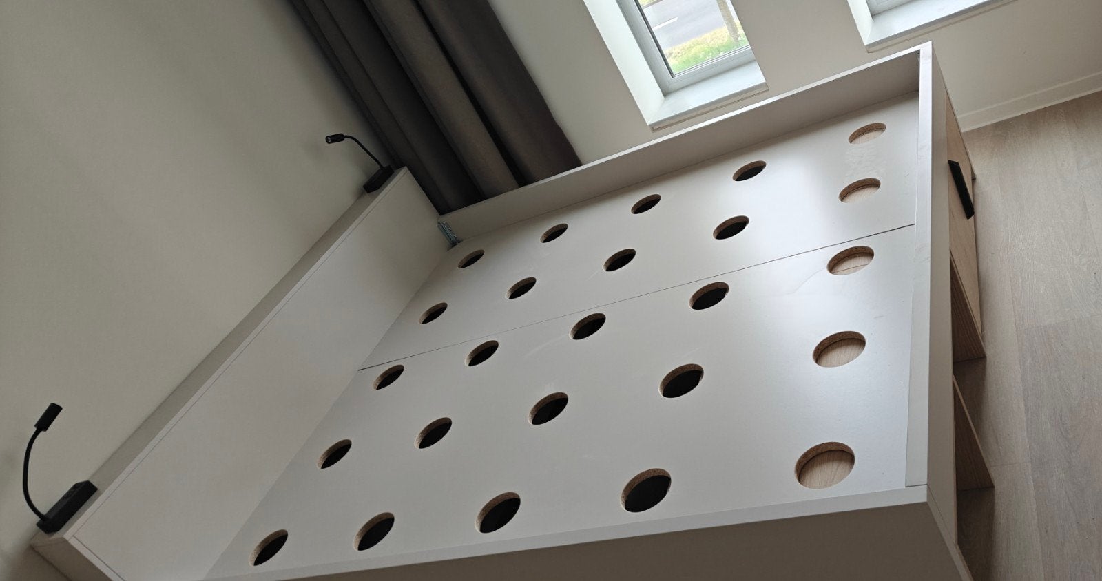 Smart bed box 180x200 met verlichting en opbergruimte, Ophalen, Overige materialen, Gebruikt, Beige