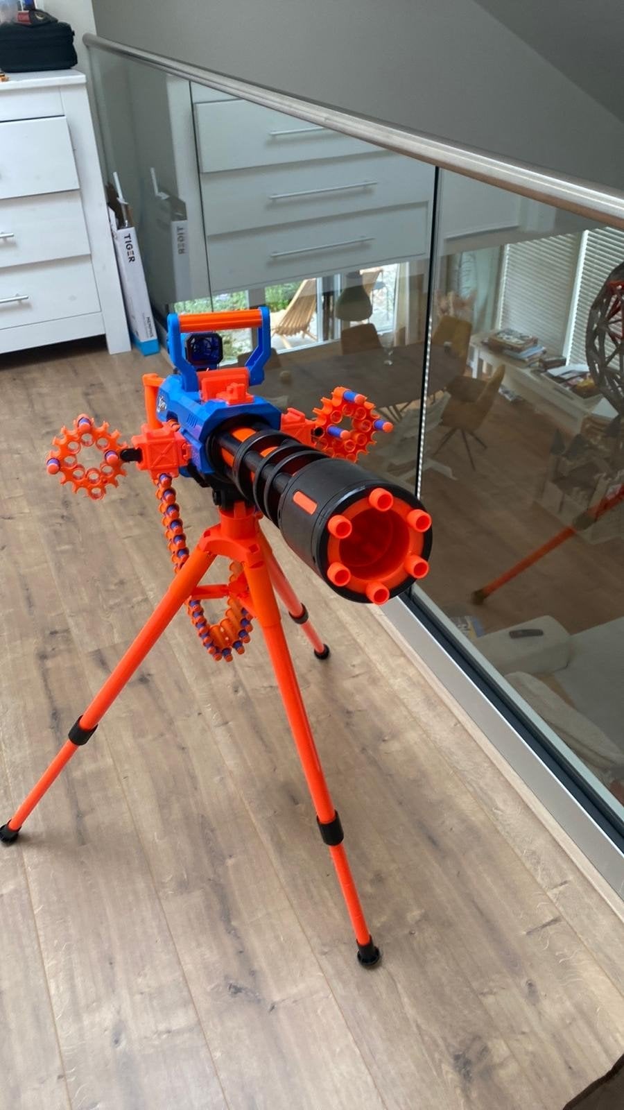 Xshot elektrische mini-gun met nerf pijltjes, Ophalen, Zo goed als nieuw
