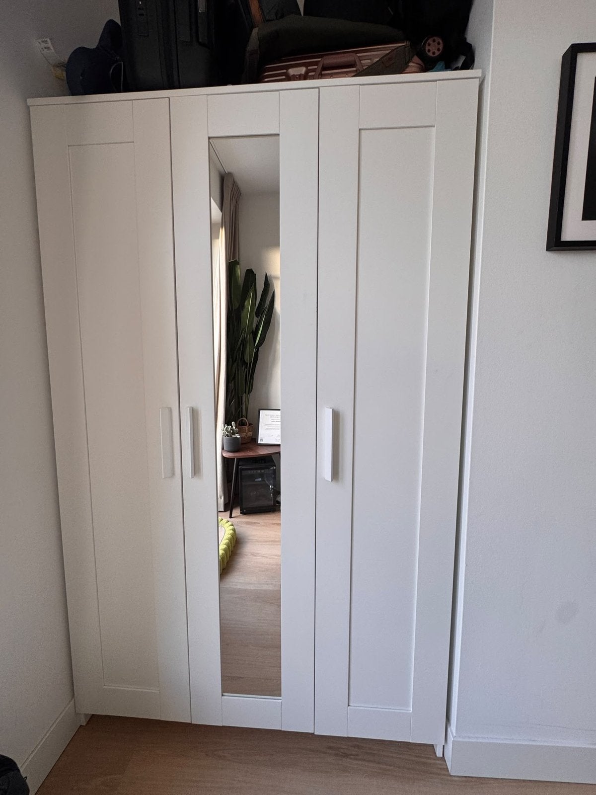 Ikea Brimnes Witte kledingkast met spiegeldeur, Huis en Inrichting, Ophalen, Overige materialen, Gebruikt, 150 tot 200 cm