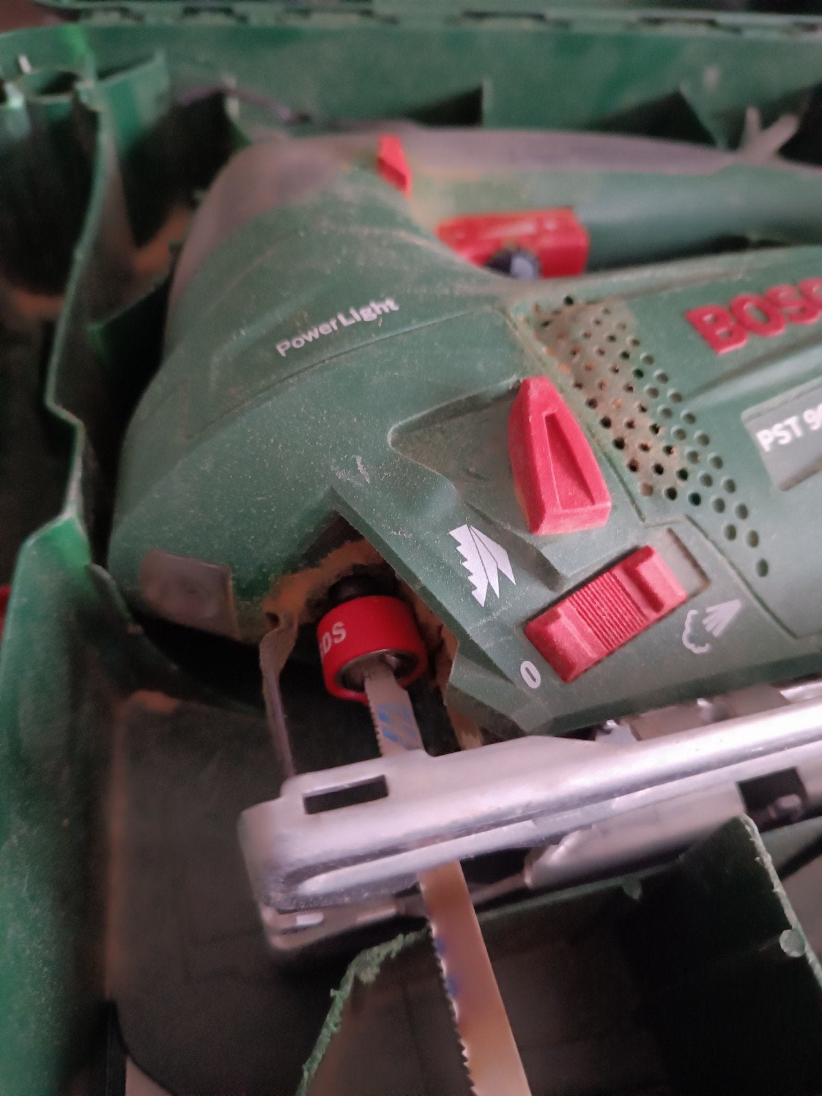 Bosch PST 900 PEL Decoupeerzaag met PowerLight, Gebruikt, Decoupeerzaag, 600 tot 1200 watt, Ophalen of Verzenden