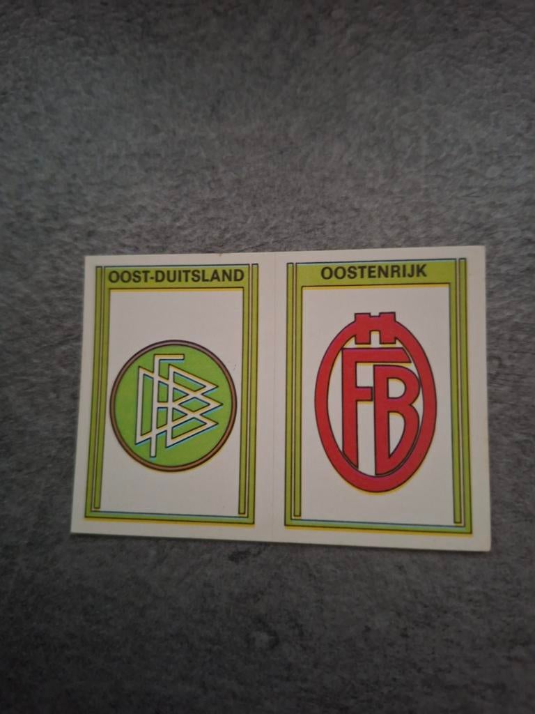 Panini Voetbal 78. Embleem Duitsland (DDR)/Oostenrijk., Verzenden, Zo goed als nieuw, Sticker