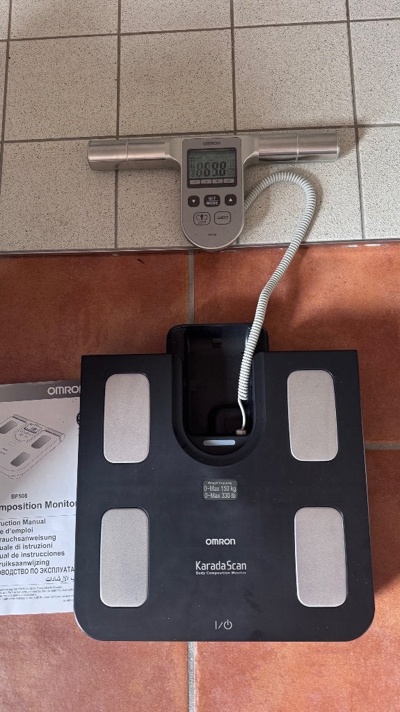 Omron weegschaal professionele lichaamsanalye, Ophalen, 1 tot 500 gram, 100 kg of meer, Personenweegschaal
