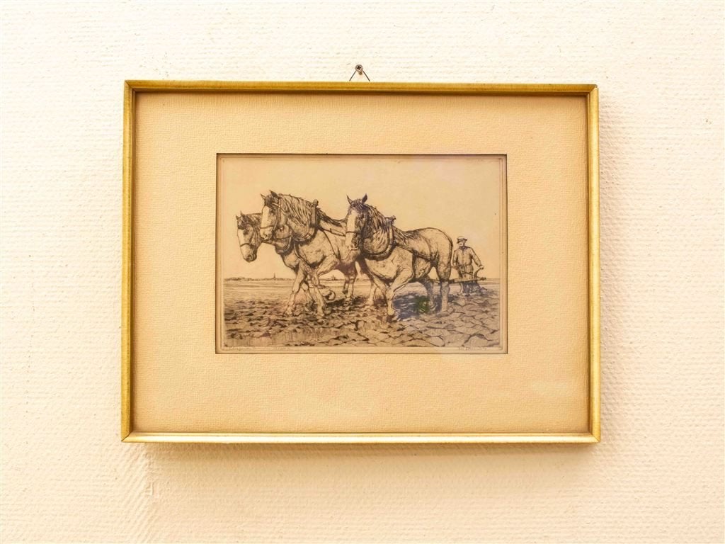 Prent van een boer met zijn 3 ploegpaarden 38731