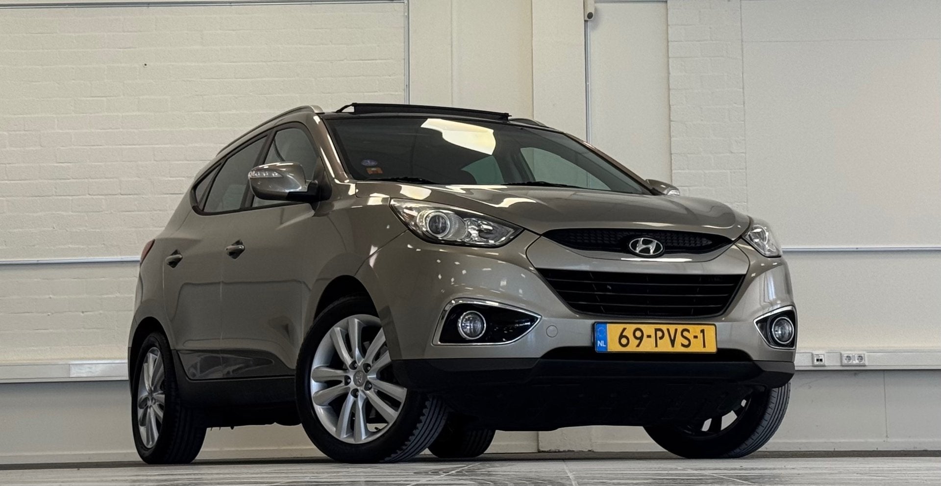 Hyundai Ix35 2.0i i-Catcher Lerenbekleding Camera Navi APK 5, Auto's, Gebruikt, Zwart, 4 cilinders, 163 pk