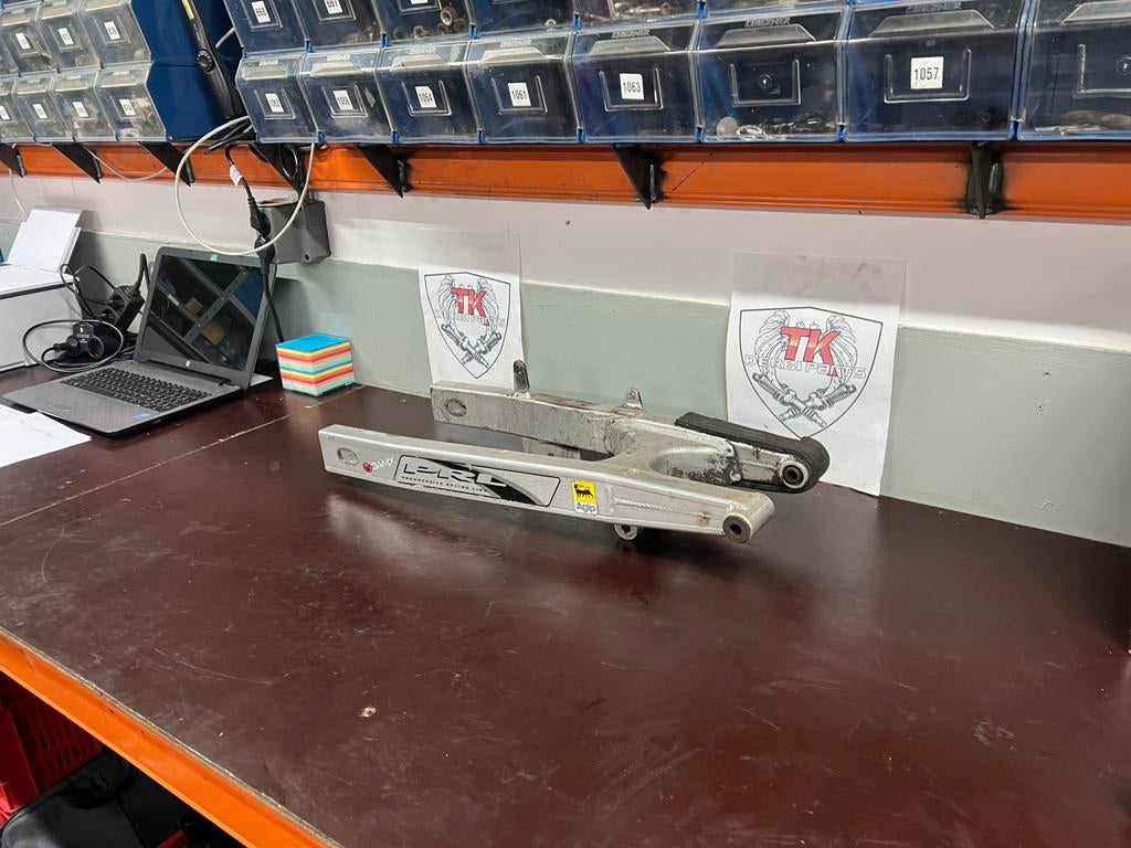 Derbi drd aluminium achterbrug, Frame, Gebruikt, Ophalen of Verzenden, Nvt