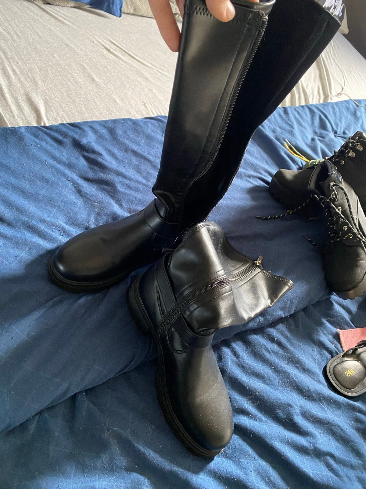 Dames schoenen en slippers - Diverse stijlen, Ophalen of Verzenden, Gedragen, Zwart, Hoge laarzen
