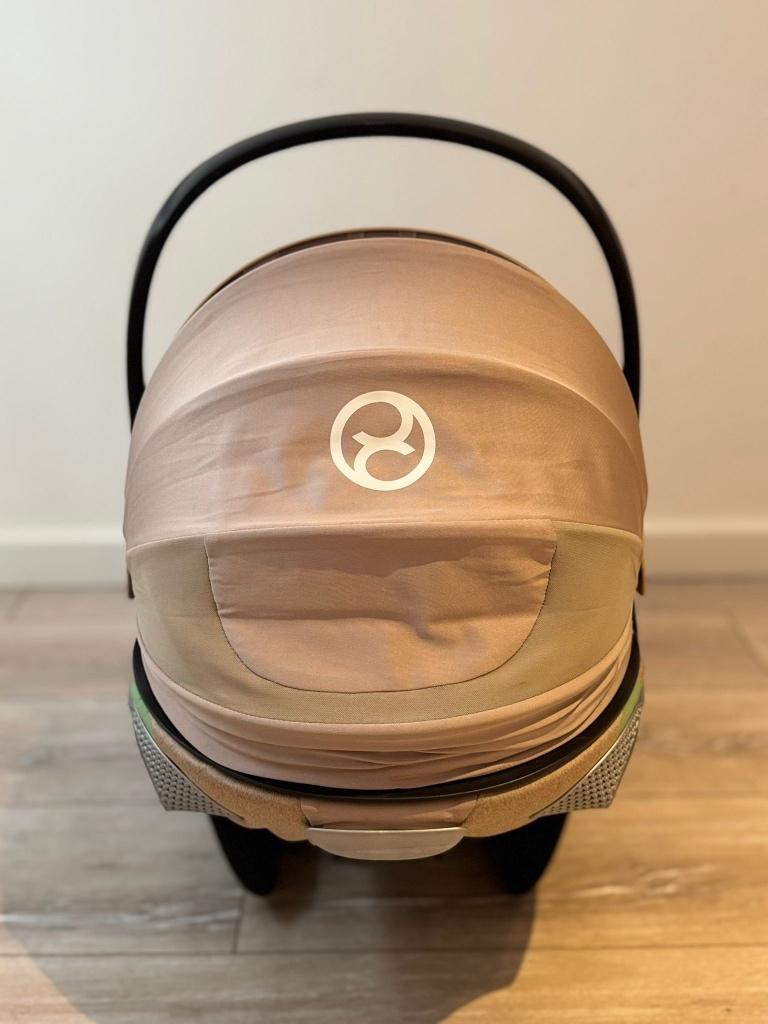 Maxi cosi, Kinderen en Baby's, Autostoeltjes, Ophalen, Autogordel, Zijbescherming, Zo goed als nieuw